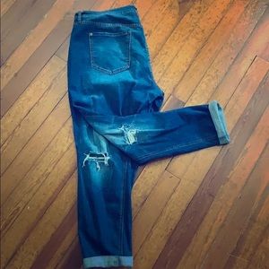Old Navy skinny boyfriend jean